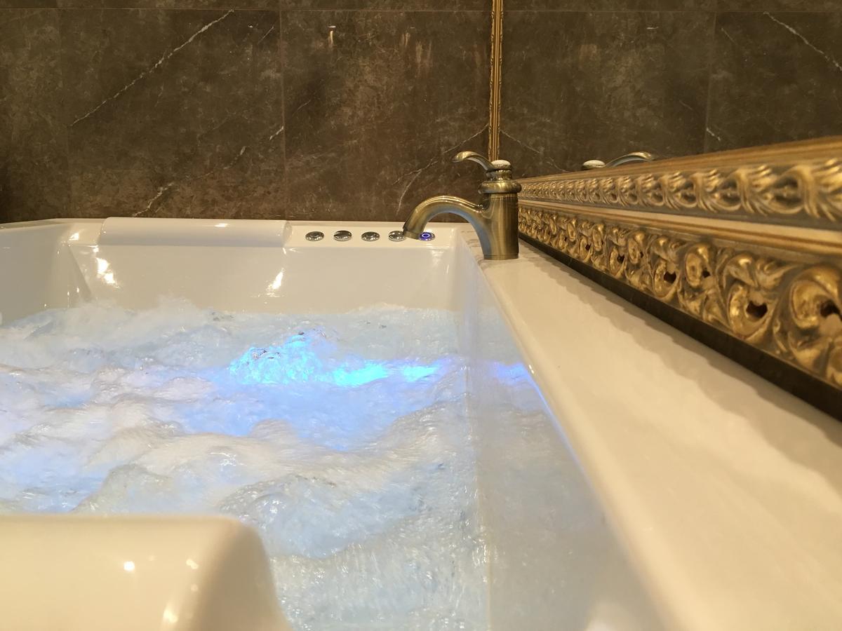 Central Business Apartments Jacuzzi Belgrado Exterior foto